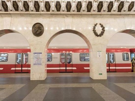 Станцию петербургской подземки «Девяткино» открыли на вход
