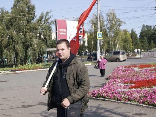 На пост мэра Омска подаст документы и активист «Левого фронта» Артём Казаков