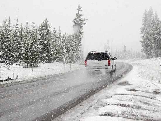 Снегопад осложнил движение на трассах Читинского и Карымского районов