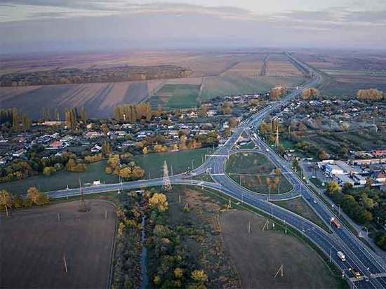 На новой трассе от Краснодара до Керчи возведут 50 мостов