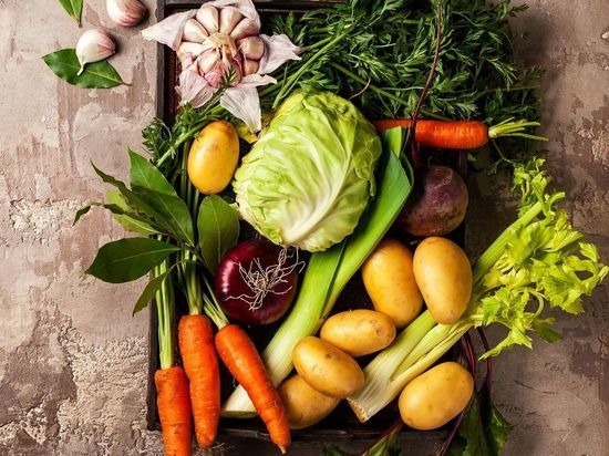 За овощи и фрукты к Новому году петербуржцы заплатят больше обычного