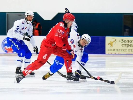 Хоккейный клуб «Енисей» проиграл клубу «Динамо» на матче в Красноярске