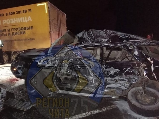 Тройное ДТП с участием грузовика и Lexus произошло в Забайкалье