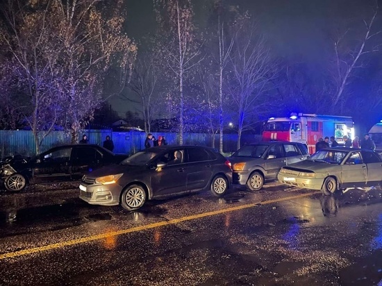 В Иванове, перед железнодоржным переездом, произошла авария с участием четырех автомобилей