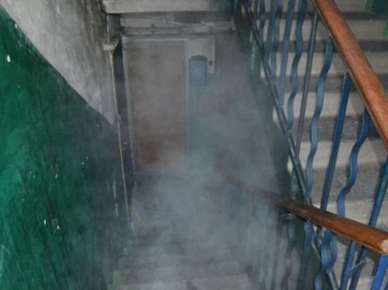 В Ивановской области на ликвидации огня, охватившего квартиру в МКД, работали 18 человек