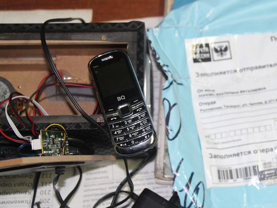 В СИЗО Таганрога пытались передать телефон, спрятанный в радиоприемнике