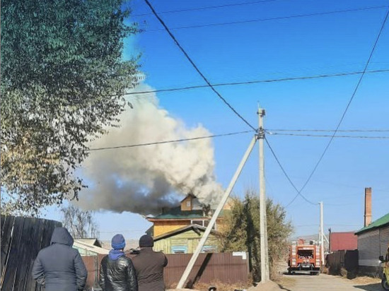 В столице Тувы произошел крупный пожар в банкетном зале