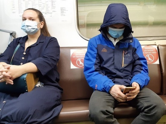 В московском транспорте ужесточили контроль за ношением масок