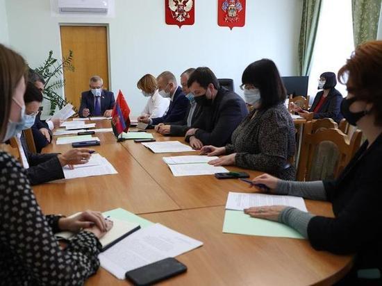 На совещании в ЗСК обсудили изменения в краевой закон об открытости работы власти