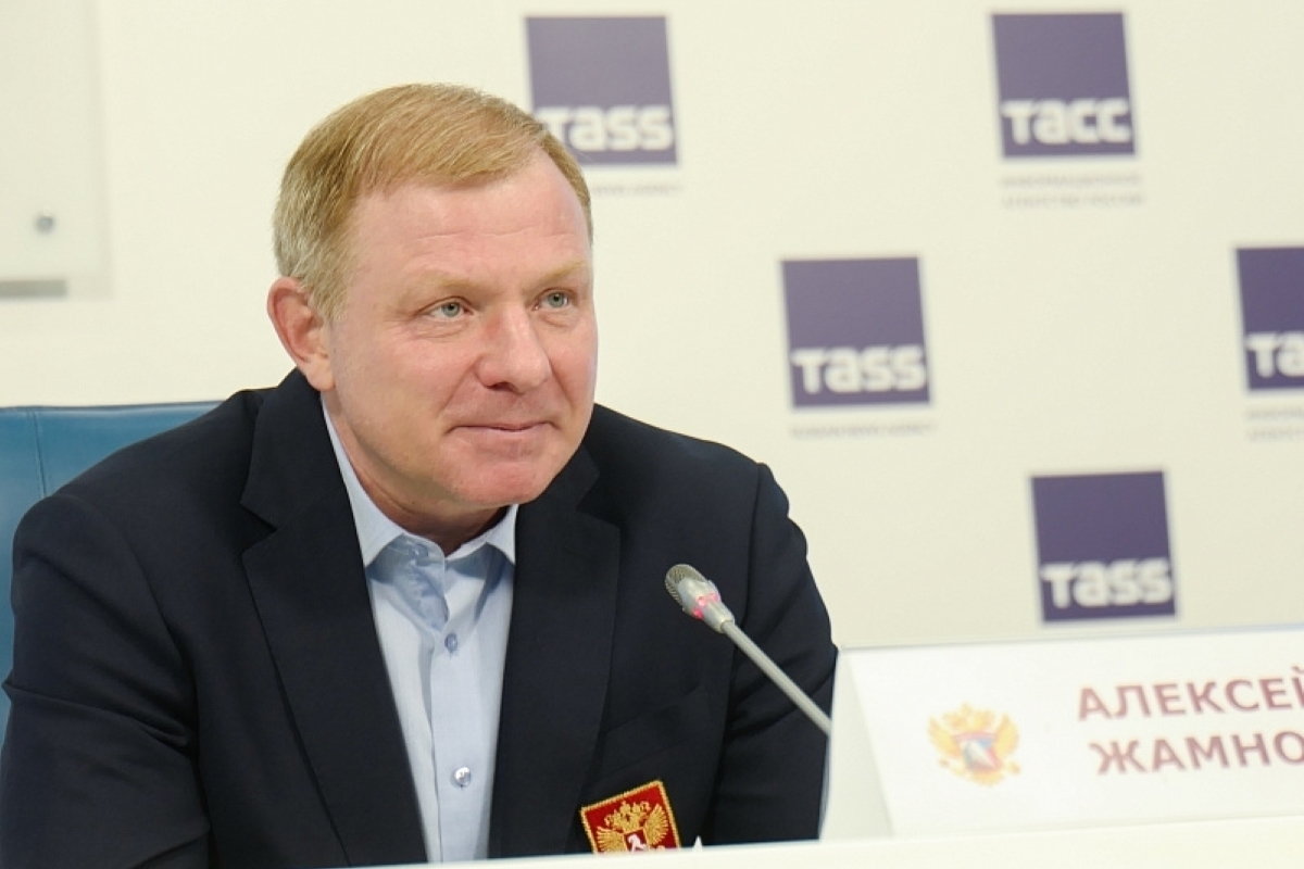 Главный тренер команды Алексей Жамнов объявил список своих помощников и всех удивил