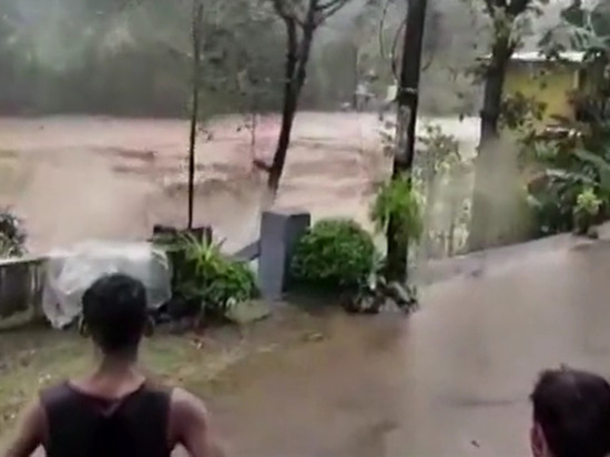 Не менее 25 человек погибли на юге Индии из-за сильного наводнения
