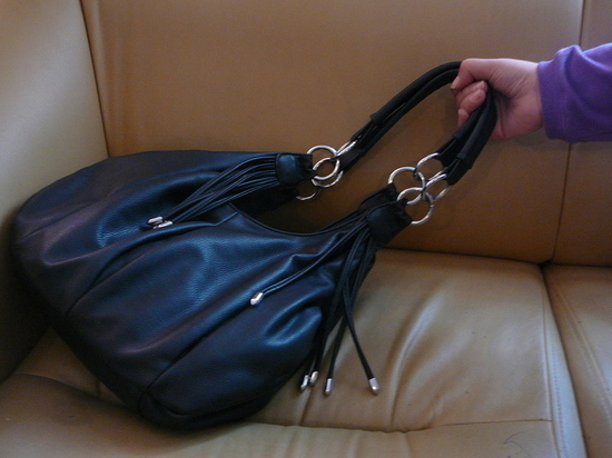 Пенсионер украл сумку с деньгами у школьницы на вокзале Читы