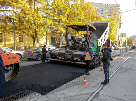 Ремонт улицы Мичурина в Новосибирске успеют закончить до дождей