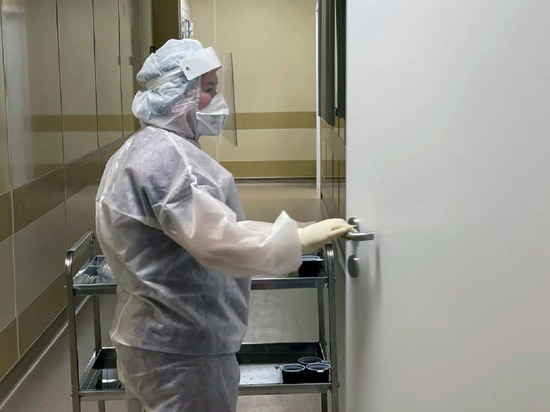 Из-за коронавируса оказание плановой помощи приостанавливают в медучреждениях Ямала