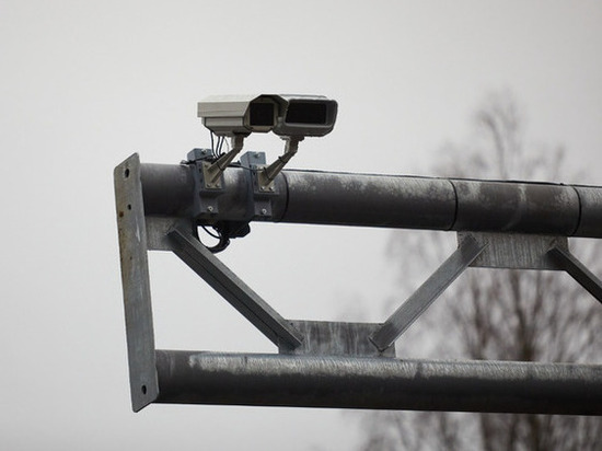 В Кудрово поставили камеры: лучше не летать, а то прилетит штраф