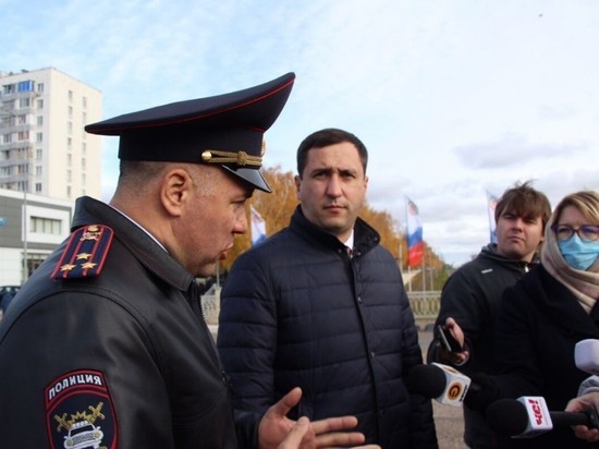 В ходе рабочей поездки в Автоград главный автоинспектор РТ Ленар Габдурахманов обсудил причины аварийности на дорогах.