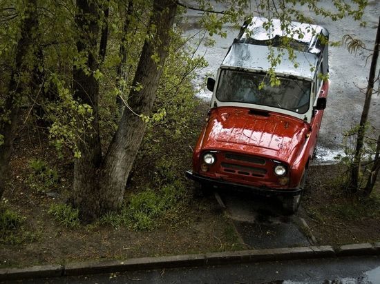 Петербуржцам выписали 4 млн рублей штрафов за неправильную парковку
