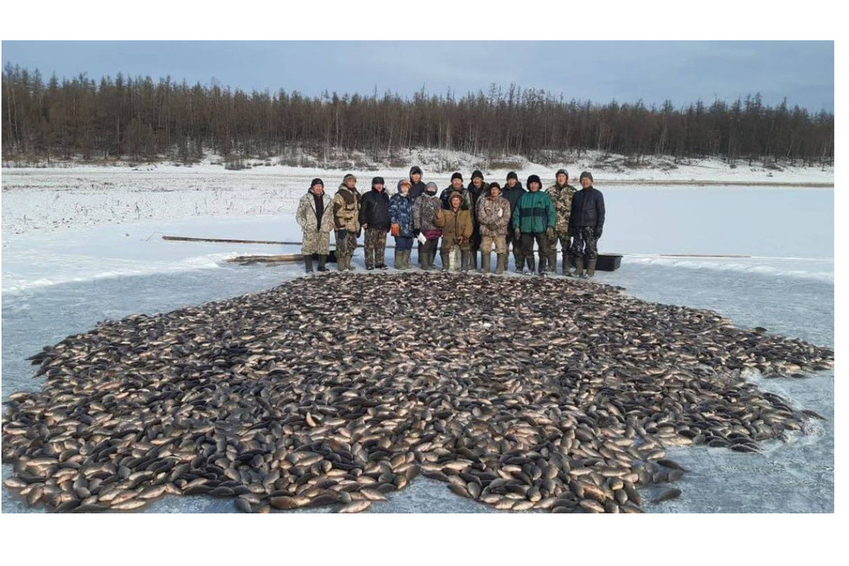 В Якутии началась подледная рыбалка - мунха - МК Якутия