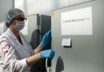 Сухой кашель является одним из основных признаков заражения COVID-19, но при этом он имеет особенности, отличающие его от кашля при других заболеваниях