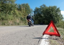 В Сретенском районе 25-летний водитель мотоцикла не справился с управлением транспортом и опрокинулся