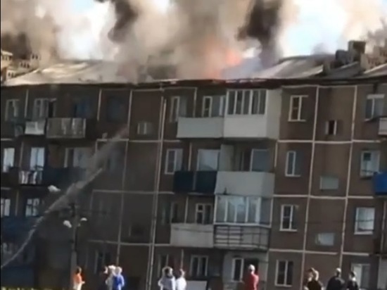 Два балкона чуть не сгорели в Забайкалье из-за непотушенных сигарет