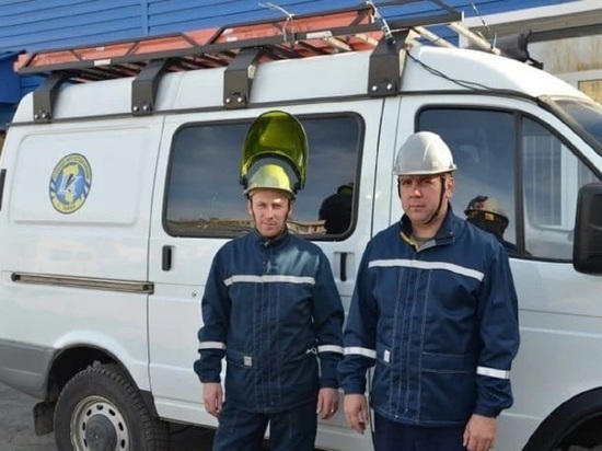 Бригада энергетиков из Кузбасса спасла на пожаре женщину и четверых детей