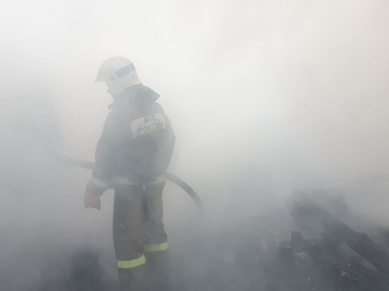 Ночью в Ивановской области сгорел гараж с тремя автомобилями