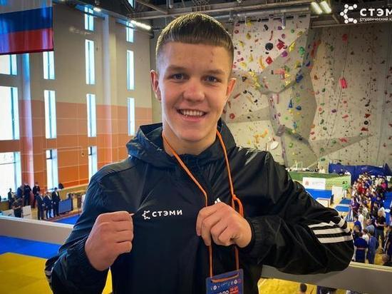 Студент из Саяногорска стал бронзовым призером чемпионата СФО по дзюдо