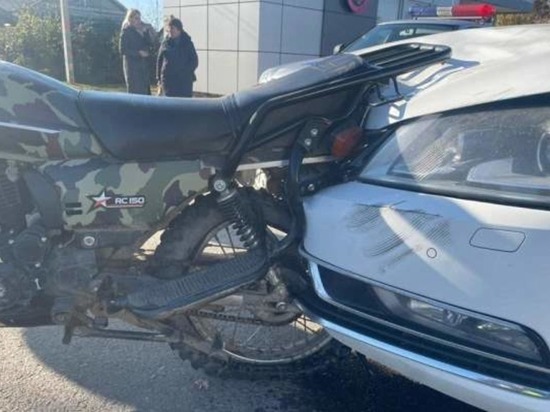 В аварии в Лабинске пострадала несовершеннолетняя пассажирка мотоцикла