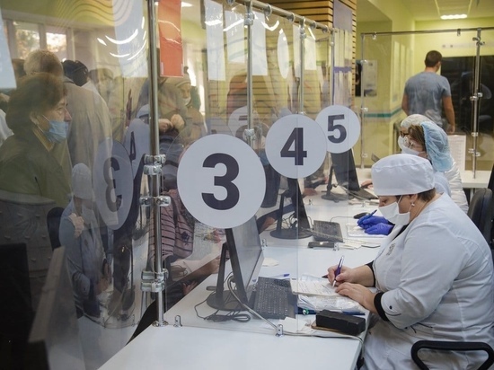 Белгородцы с симптомами ОРВИ и COVID-19 будут заходить в поликлиники через отдельный вход