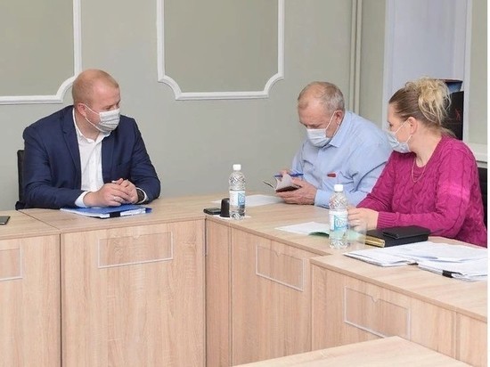 Борис Ёлкин подал документы на замещение должности главы администрации Пскова