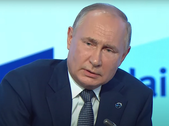 Путин согласился насчет необходимости изменить закон об иностранных агентах