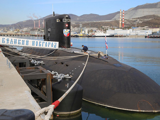 Подлодка «Великий Новгород» нанесла ракетный удар по кораблям «противника»