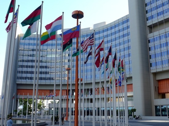 Полиция оцепила штаб-квартиру ООН из-за коробки с цветами