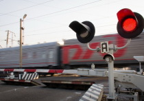 Утром 23 октября на ж/д переезде станции Ледяной Забайкальской железной дороги произошло смертельное ДТП