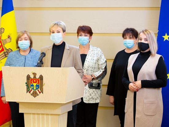 Блок коммунистов и социалистов в минувший четверг, 21 октября, не принимал участие в голосовании при принятии поправок в Кодекс об аудиовизуале, предложенных ПДС
