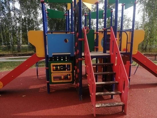 В одном из посёлков Рассказовского района установили детский игровой комплекс