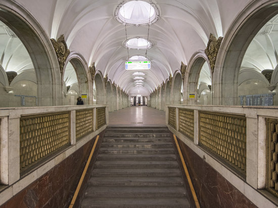 Пассажир выжил при падении на рельсы на станции метро "Павелецкая"