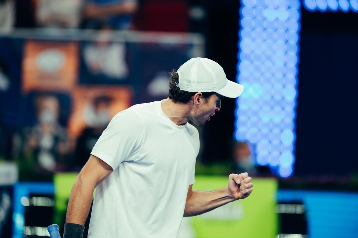 Российский теннисист Аслан Карацев вышел в финал ВТБ Кубка Кремля