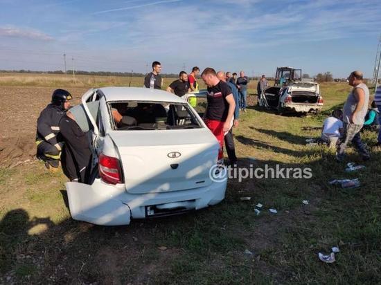 Трое детей пострадали в результате страшного ДТП под Краснодаром