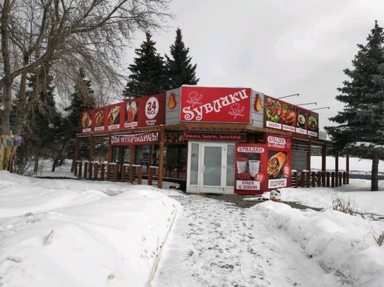 Кафе «Сувлаки» в Омске ожидает снос