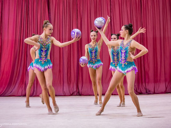 Красивые и изящные: соревнования по художественной гимнастике прошли в Петрозаводске