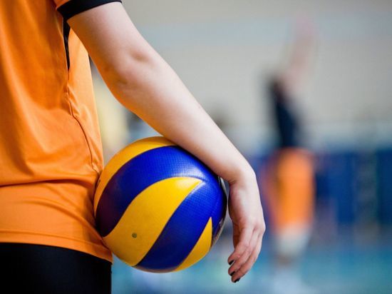 Спортсмены из Выборгского района дважды победили в региональном турнире по волейболу