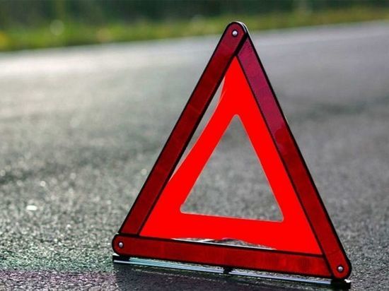 8 жителей Псковской области пострадали и 2 погибли в ДТП на минувшей неделе