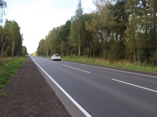 Продолжается ремонт дороги, которая соединяет Тверскую и Московскую области