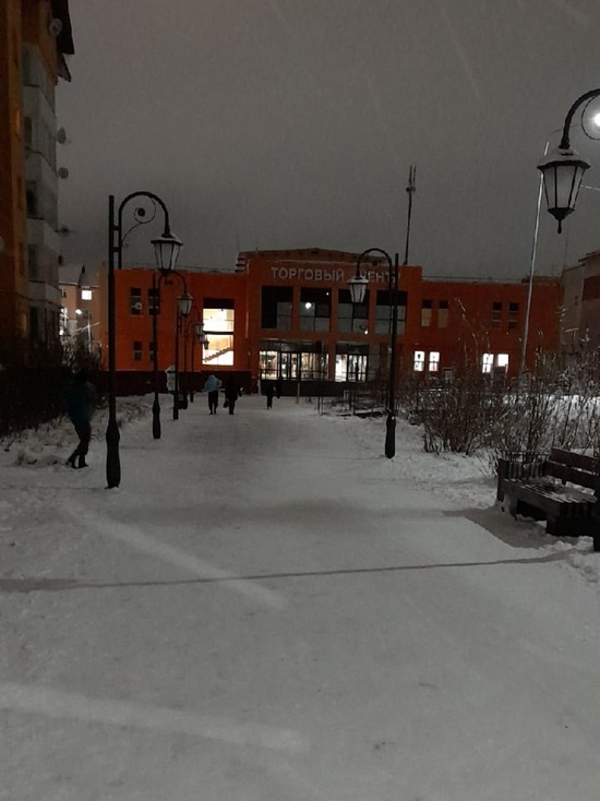 Погасшие фонари на Ленина заставляют грустить жителей Салехарда