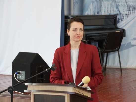 Экс-мэр Омска Оксана Фадина вернулась к работе после перенесенного COVID-19