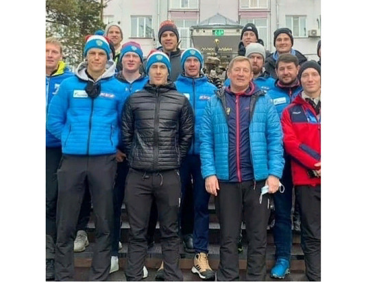 Российские биатлонисты посетили золотодобывающее предприятие в Алдане