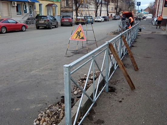Кировчан не устраивают заборы в центре города