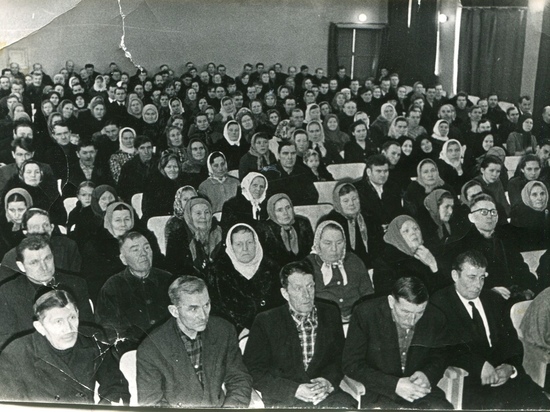 Снимки колхозников XX века показал изборский музей